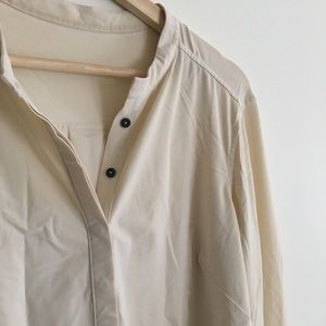 Lululemon Women's Travel & Commute Shirt, Size M